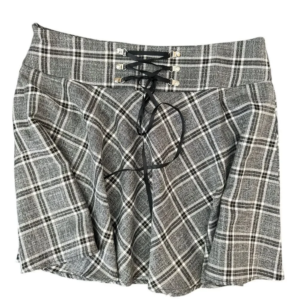 Gray Black Plaid Mini Skirt XL Lace Up Waist Schoolgirl Y2K Aesthetic Skirt